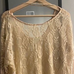 Cream top macrame